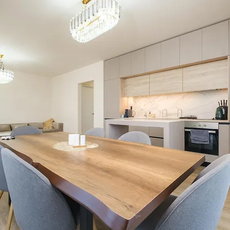 Lejlighed Crystal Luxe 2-bedroom Plovdiv